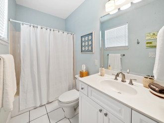 Bedroom 1 Bathroom | Texas Tides by Gulf Tide Vacations | 73 Sunfish Street | Destin, FL