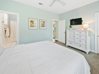 Bedroom 1 (1st floor) | Texas Tides by Gulf Tide Vacations | 73 Sunfish Street | Destin, FL