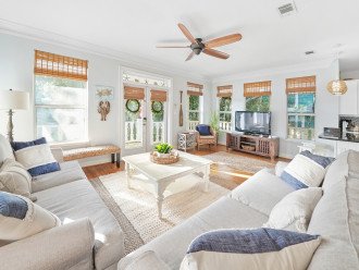 Living Area | Texas Tides by Gulf Tide Vacations | 73 Sunfish Street | Destin, FL