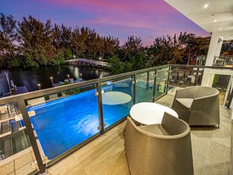 Waterfront Masterpiece Villa / Grand Heated Pool / Seabreeze Key #25