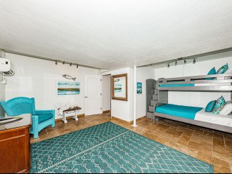 Bunk Room with twin over full