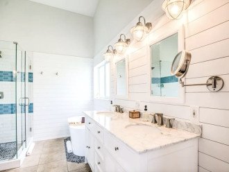 Captain's Bathroom- double vanity, walk in shower and soaking tub