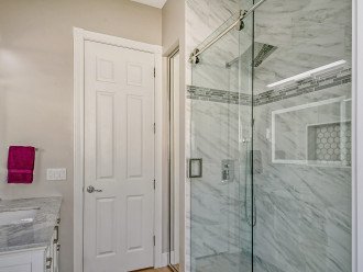 Guest / Pool bath with walk in shower
