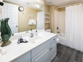 On-suite bathroom with tub/ shower