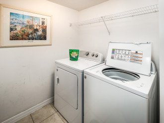 Full laundry room off kitchen