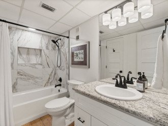 Guest Bath - Shower/Tub Combo