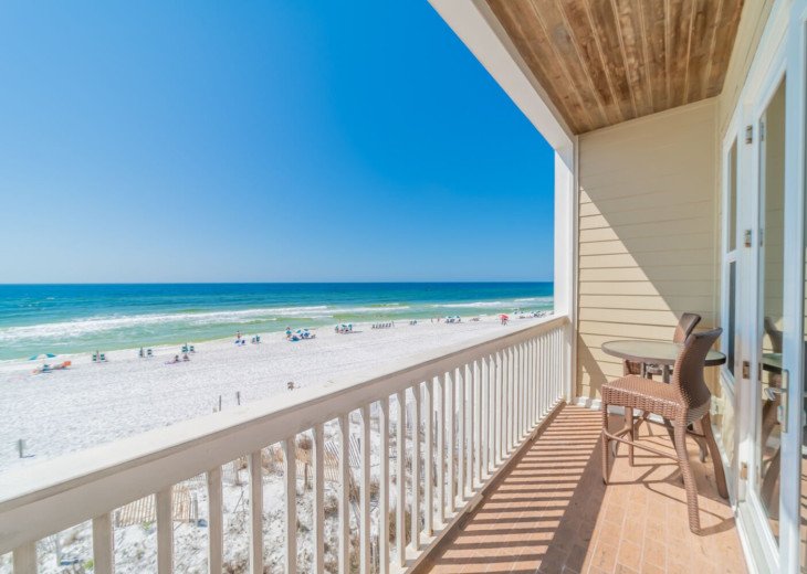 Couples Beachfront Getaway with King bed and seasonal Beach Chair Service #1