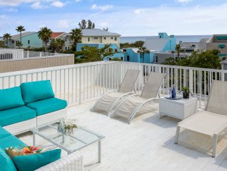 Luxury Penthouse - Ocean Views & Rare Rooftop Sundeck #32