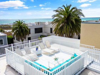 Luxury Penthouse - Ocean Views & Rare Rooftop Sundeck #2