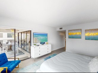 Luxury Penthouse - Ocean Views & Rare Rooftop Sundeck #18