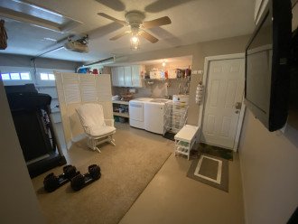 Bonus Room with washer and dryer.