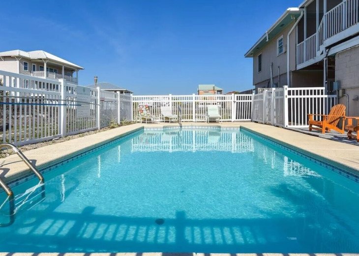 REDFISH Gulf view POOL steps from the beach on E. Gorrie Dr. #1