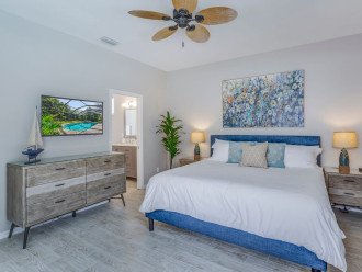 Master bedroom has all new furniture and 43" Samsung 4K TV.