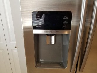 Fridge with filtered water and ice maker