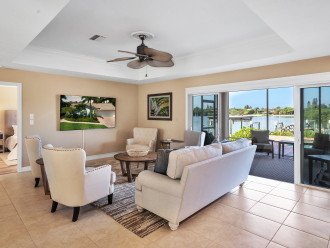 Living room with access to lanai