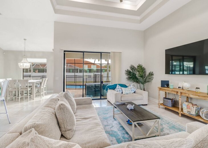 Modern & Spacious! Heated Pool Home! Privacy Fenced! Free WiFi & Over $125 #1