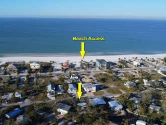 Newly Remodeled! Easy Walk to Beach Near Quiet South End! Beach Gear, Kayaks #22
