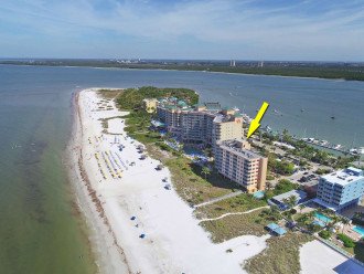 Gorgeous Sunsets, On the Beach with direct Gulf View, Beach Gear, Free Parking #26