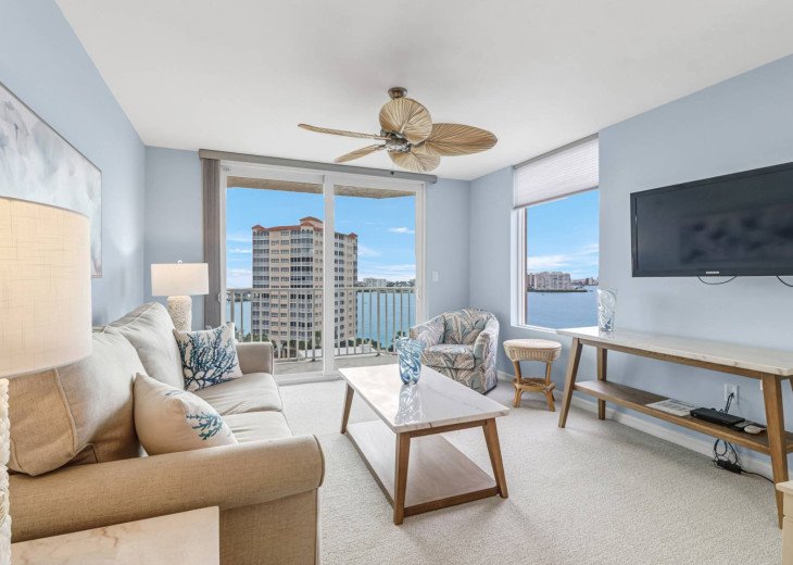 AMAZING 9th Floor Gulf & Bay View! Minutes to Beaches! Newly updated, NO #1