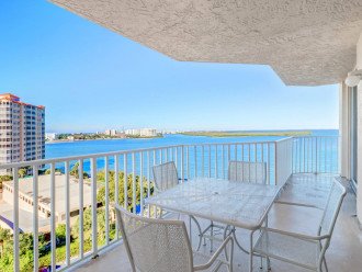 AMAZING 9th Floor Gulf & Bay View! Minutes to Beaches! Newly updated, NO #5