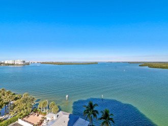 AMAZING 9th Floor Gulf & Bay View! Minutes to Beaches! Newly updated, NO #8