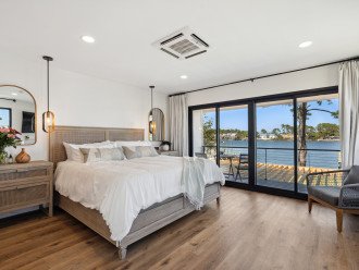 Gorgeous Waterfront Luxury Beach House Sleeps 16 #31