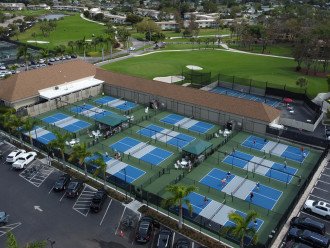 New Lighted Pickleball Courts
