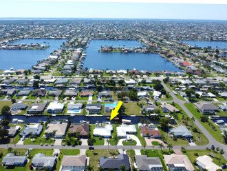Updated Waterfront Retreat on SW Cape Gulf Access Canal! Heated Pool, Kayaks #35