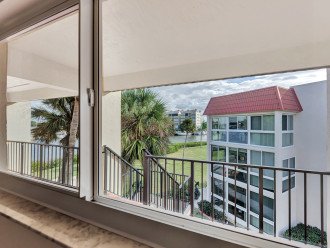Island Condo on Inter-Coastal & just minutes from DT Historic Venice & the Beach #23
