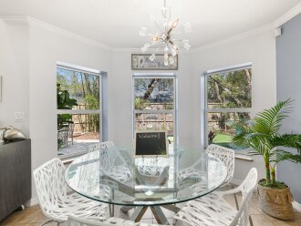 Pool+Spa, 7BD/5BA, WALK to Beach&River, 10 min. to DT! HUGE backyard & Golf Cart #35