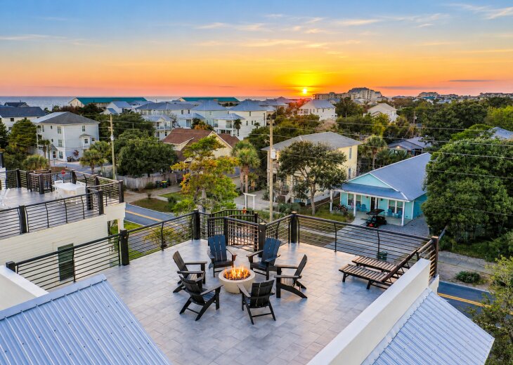 Stunning sunset view on the 4th-floor rooftop.