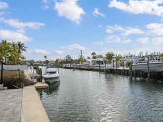 Canalfront Bradenton home W/Dock & Heated Screened In Pool #38