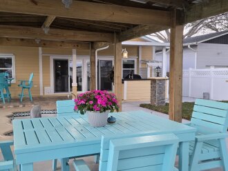 Paradise Awaits - Upscale 3 Bed Home -Inground Pool - IWC & Canal #23