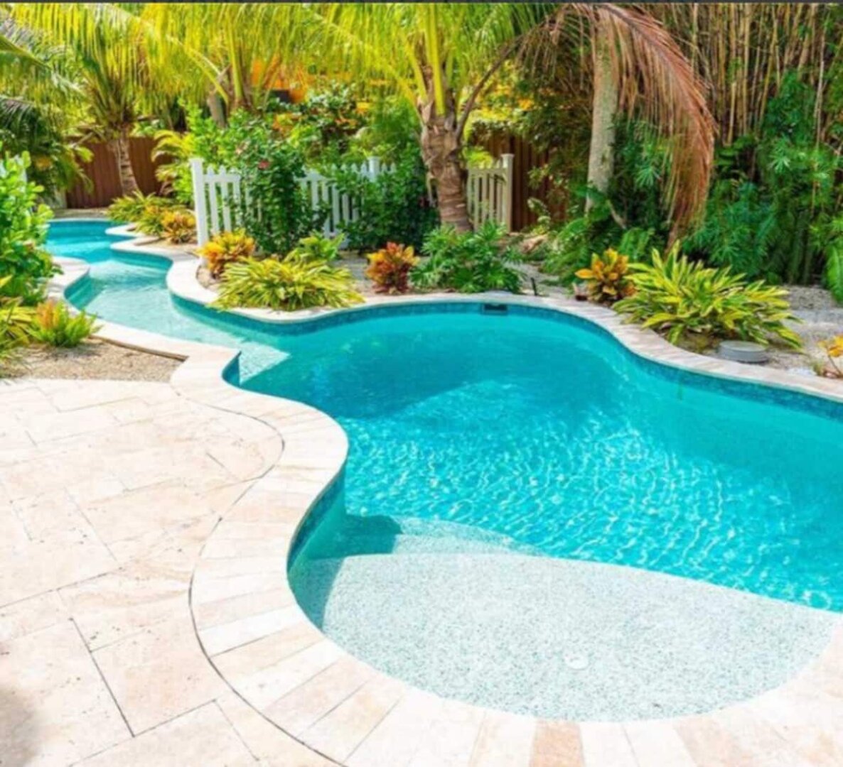 Welcome to A Lazy River Day & Night