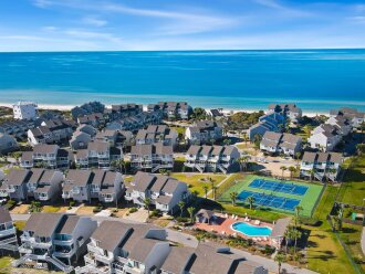 Walk to Beach &middot; Gulf View &middot; Community Pools