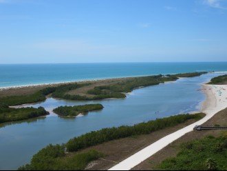 Balcony Faces Tiger Tail Beach & Nature Preserve offers quiet, private setting!