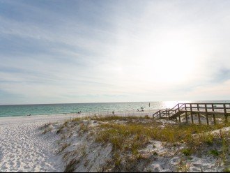 Summerwind SNOWDRIFT Private beach Private Road Newly Renovated #13