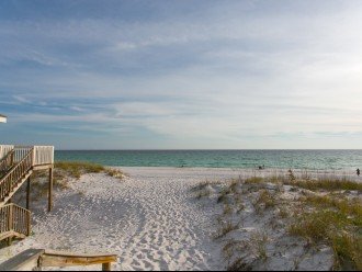 Summerwind SNOWDRIFT Private beach Private Road Newly Renovated #28