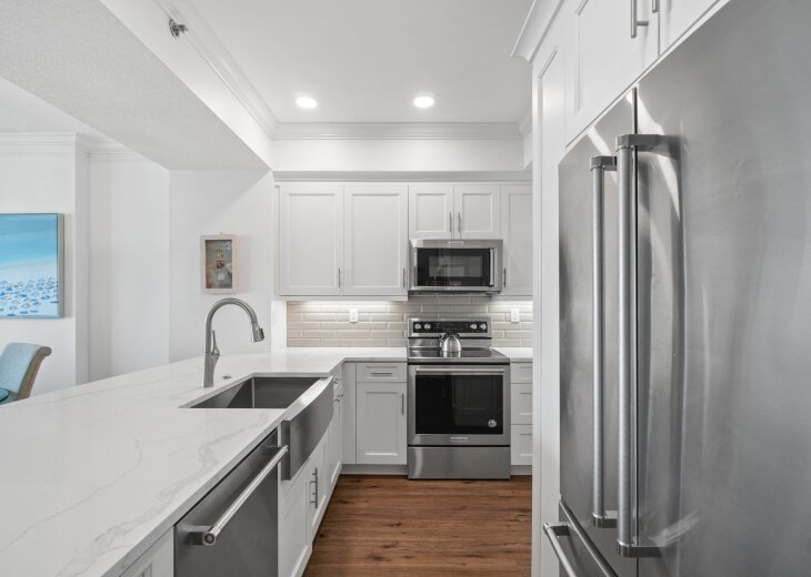Cook with ease in our fully equipped kitchen, stocked with everything you need!