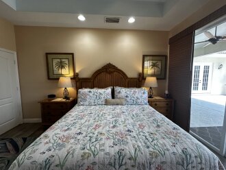 MODERN 4BDR VILLA, LAKE VIEWS, SALT WATER POOL, CLOSE to BEACH #40