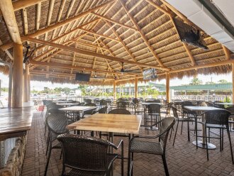Updated Bay Studio Pool & Tiki Bar #16