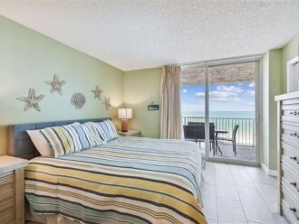 Seaview 204 3BD/2BA Beachfront Condo w/ Amazing Views #11