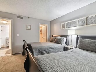 Seaview 302 Elegant and Roomy Beachfront Unit #21