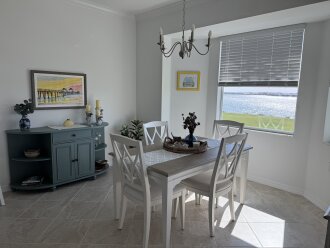 Top Floor Condo with Panoramic Views #4