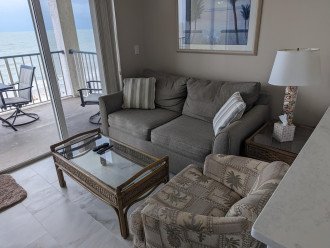 Magnificent beachfront condo w/ heated pool & parking - SUPERB PRICE #11