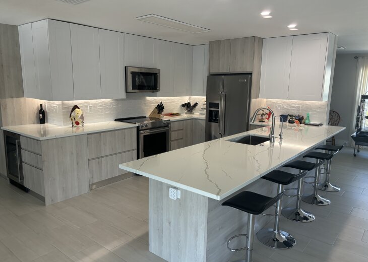 Gourmet kitchen
