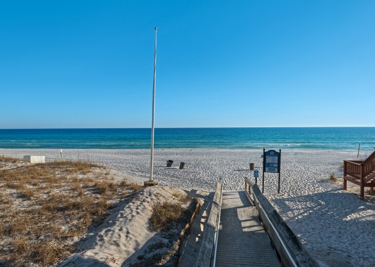 Shore at Crystal Beach Access
