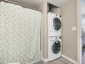Bunk Bath with Washer/Dryer