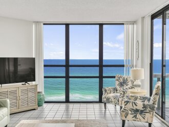 2 Free Beach SRVCs= 4 Chairs& 2 Umbrellas!! Sports Deck w/Pickleball CRT!