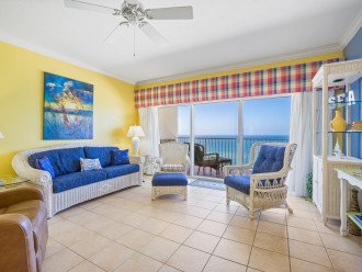 Luxury 2 BR Condo steps to the beach! No crowds! Beach Chairs Included #2